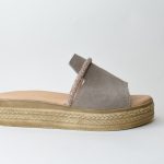 Χειροποιητες Δερματινες  Παντοφλες Castor με Μεγαλη Φασα και Διακοσμητικη Λωριδα Strass 2097-10Κ Beige/Grey