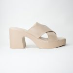 Mules με Δερματινη Πολυτελειας Μεγαλη Χιαστη και Φαρδυ Τακουνι 8,5 cm K 2234 Μπεζ/Beige